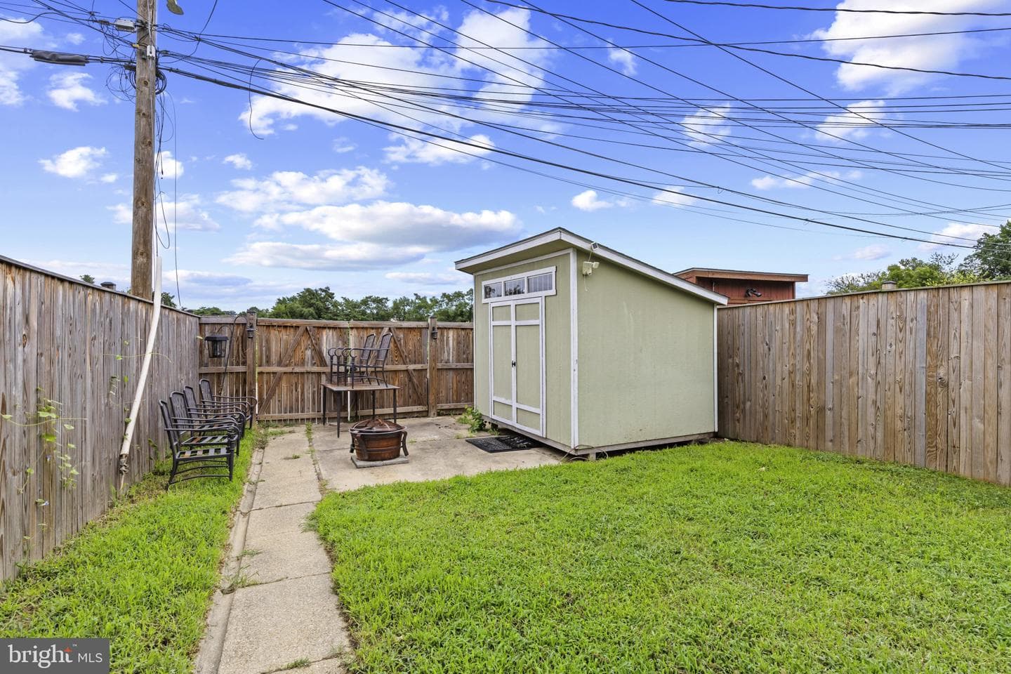 8364 Kavanagh Road photo 1