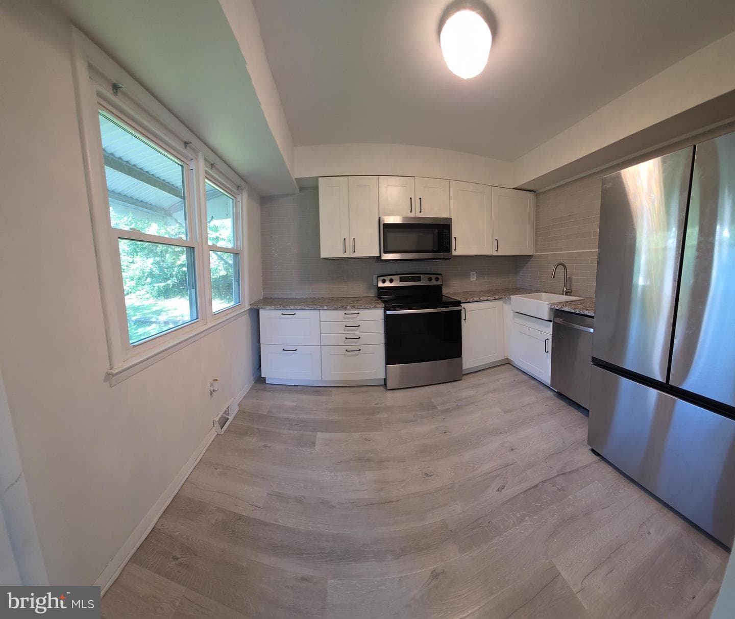 2819 Superior Avenue photo 14