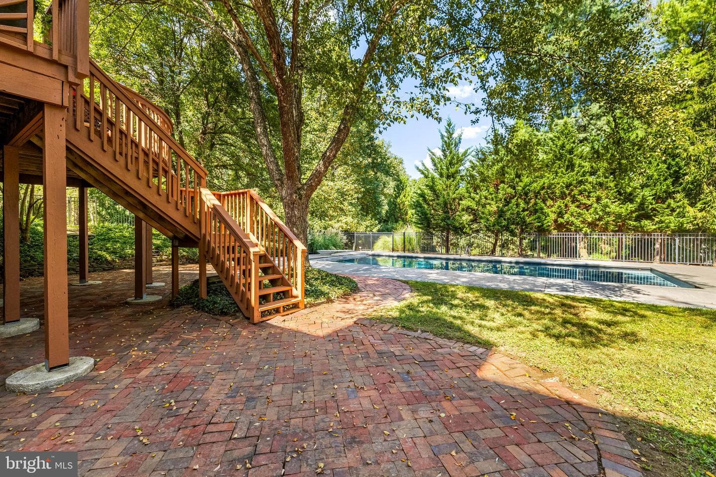 904 Hillstead Drive photo 86
