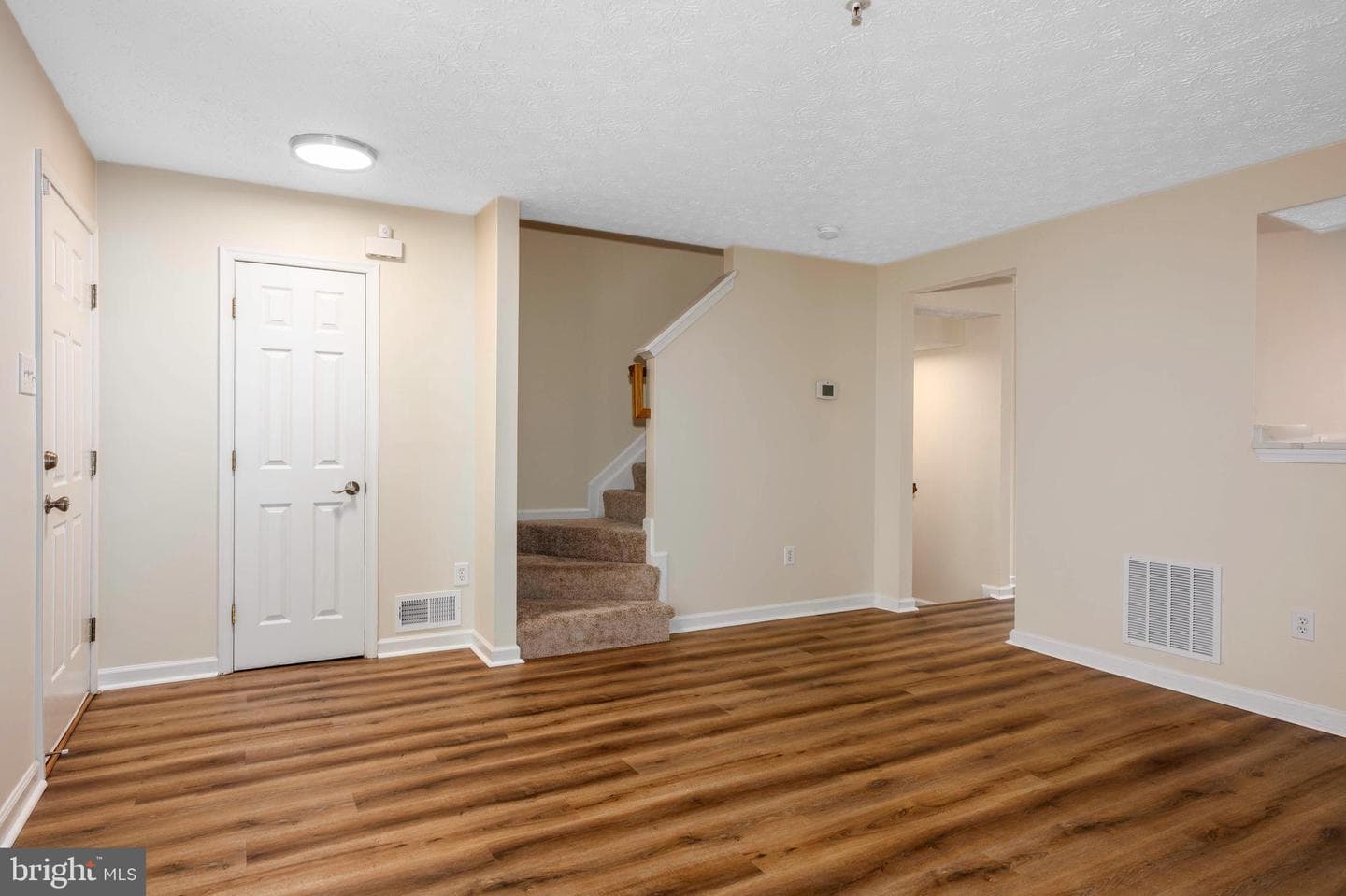 7811 Cornerstone Way photo 3
