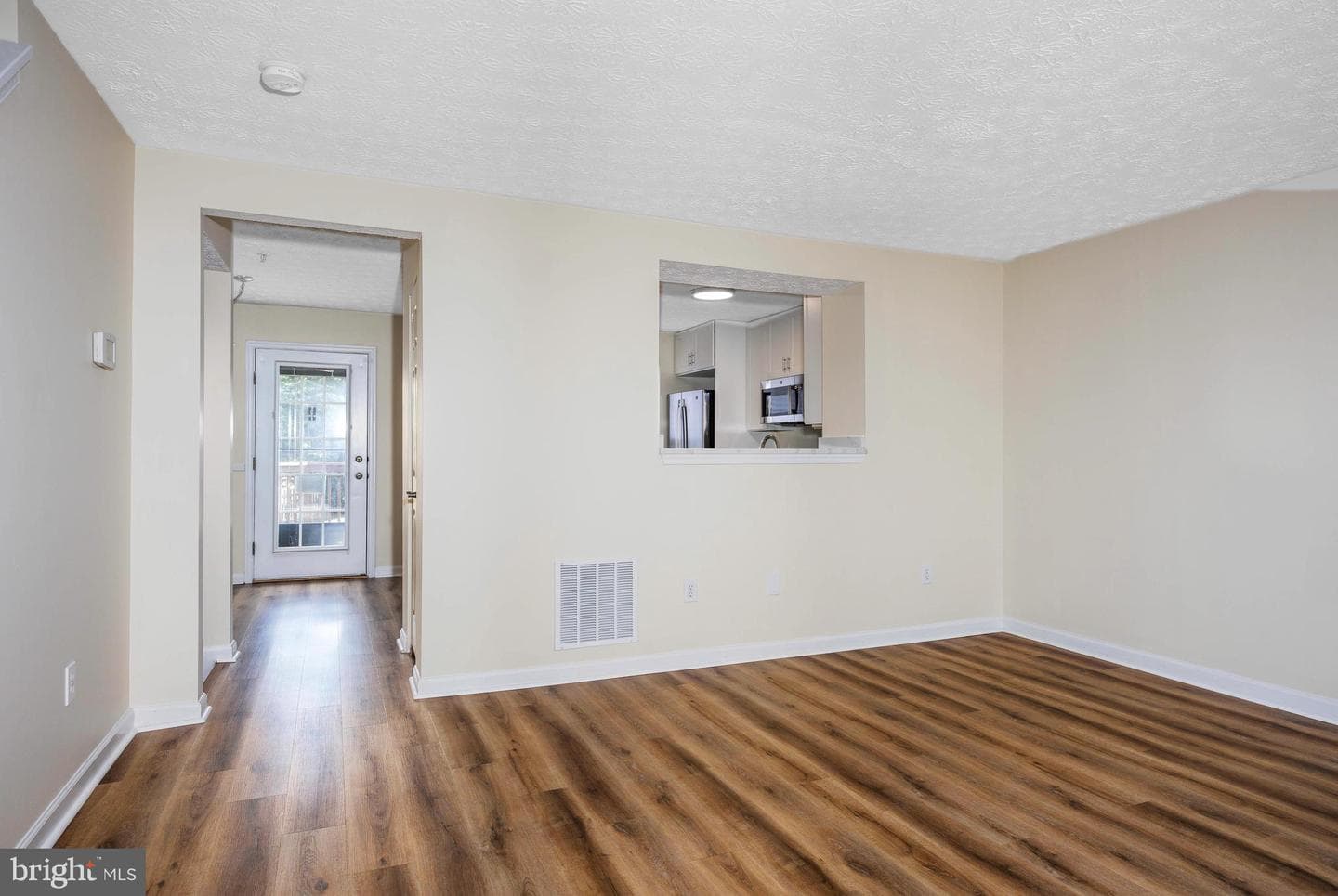 7811 Cornerstone Way photo 4