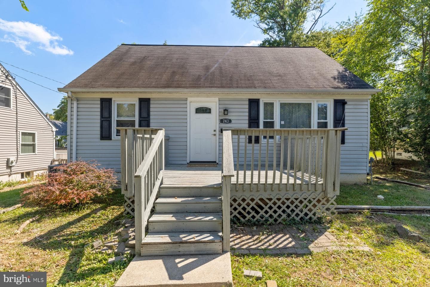 743 Leafydale Terrace photo 2