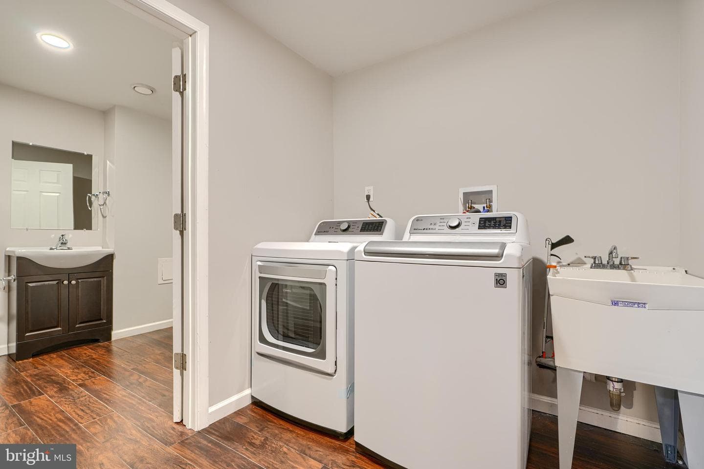 32 Gilland Court photo 49