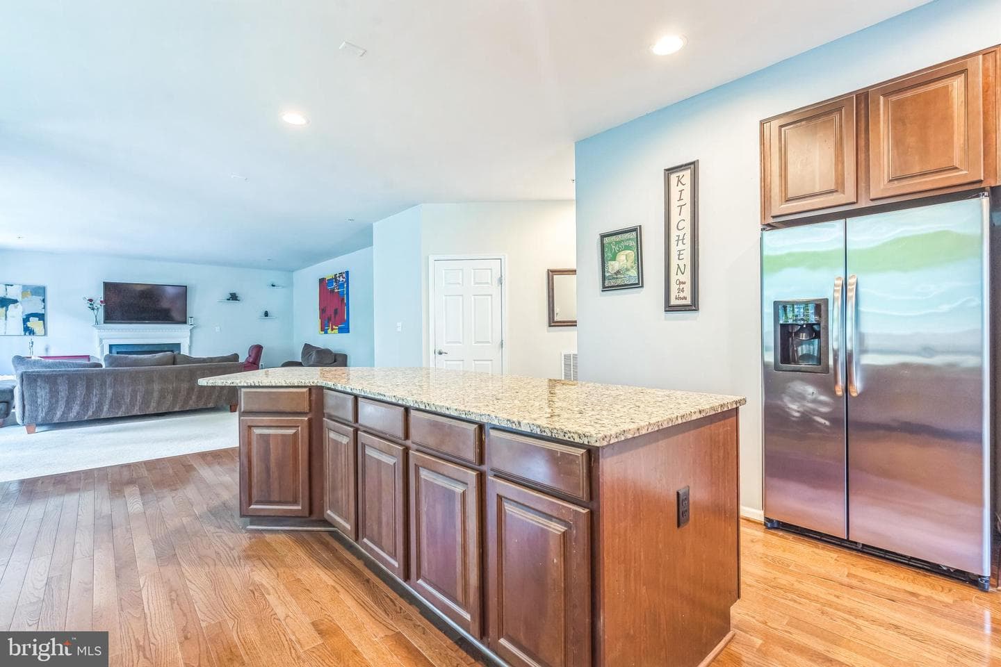 908 Gladway Road photo 12
