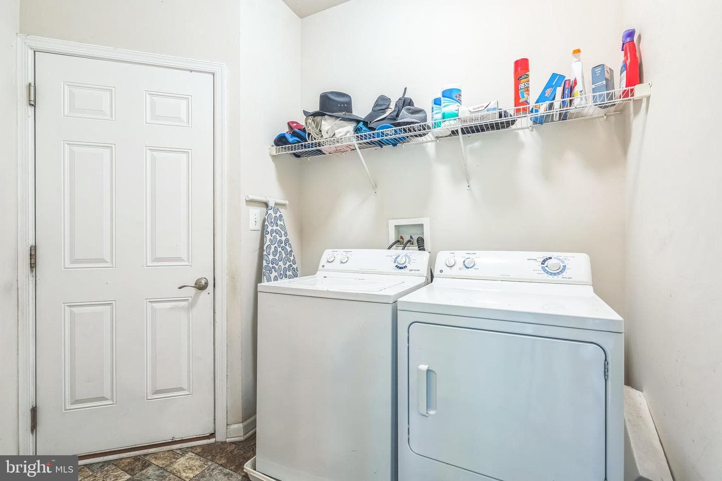 908 Gladway Road photo 29