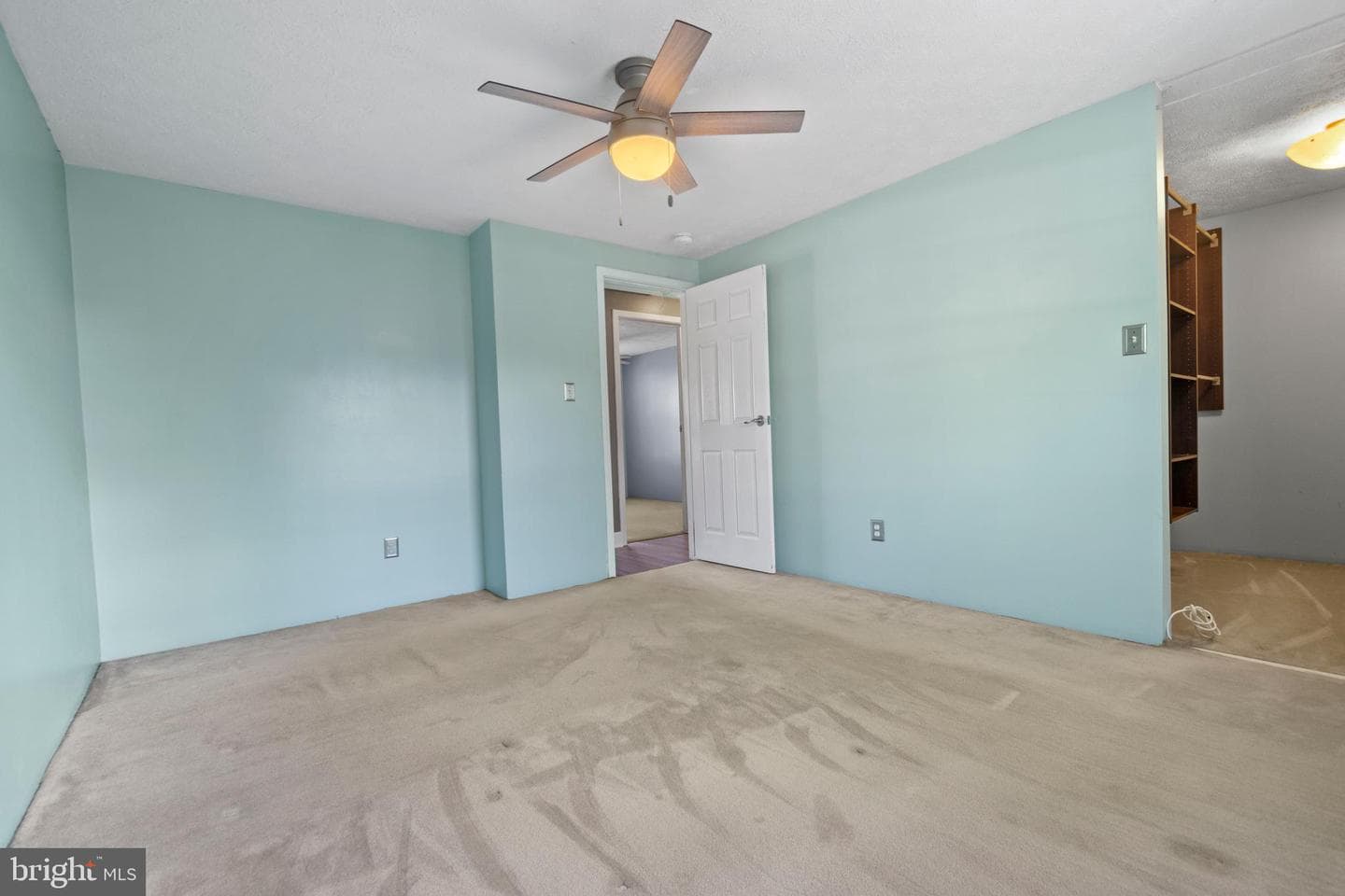 8623 Saxon Circle photo 13