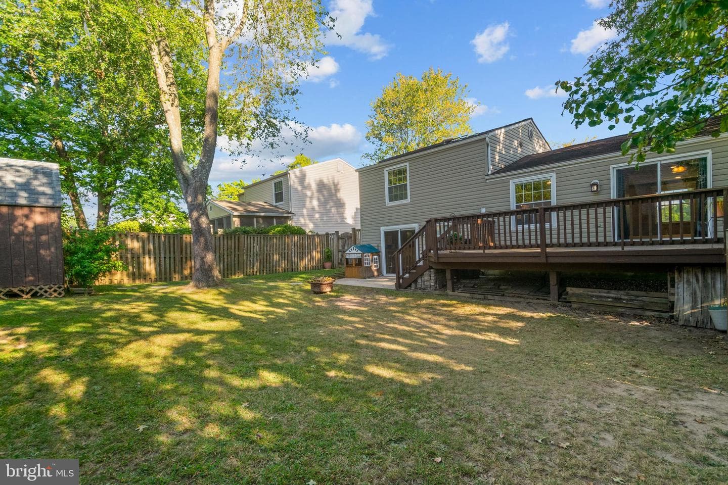 8623 Saxon Circle photo 25
