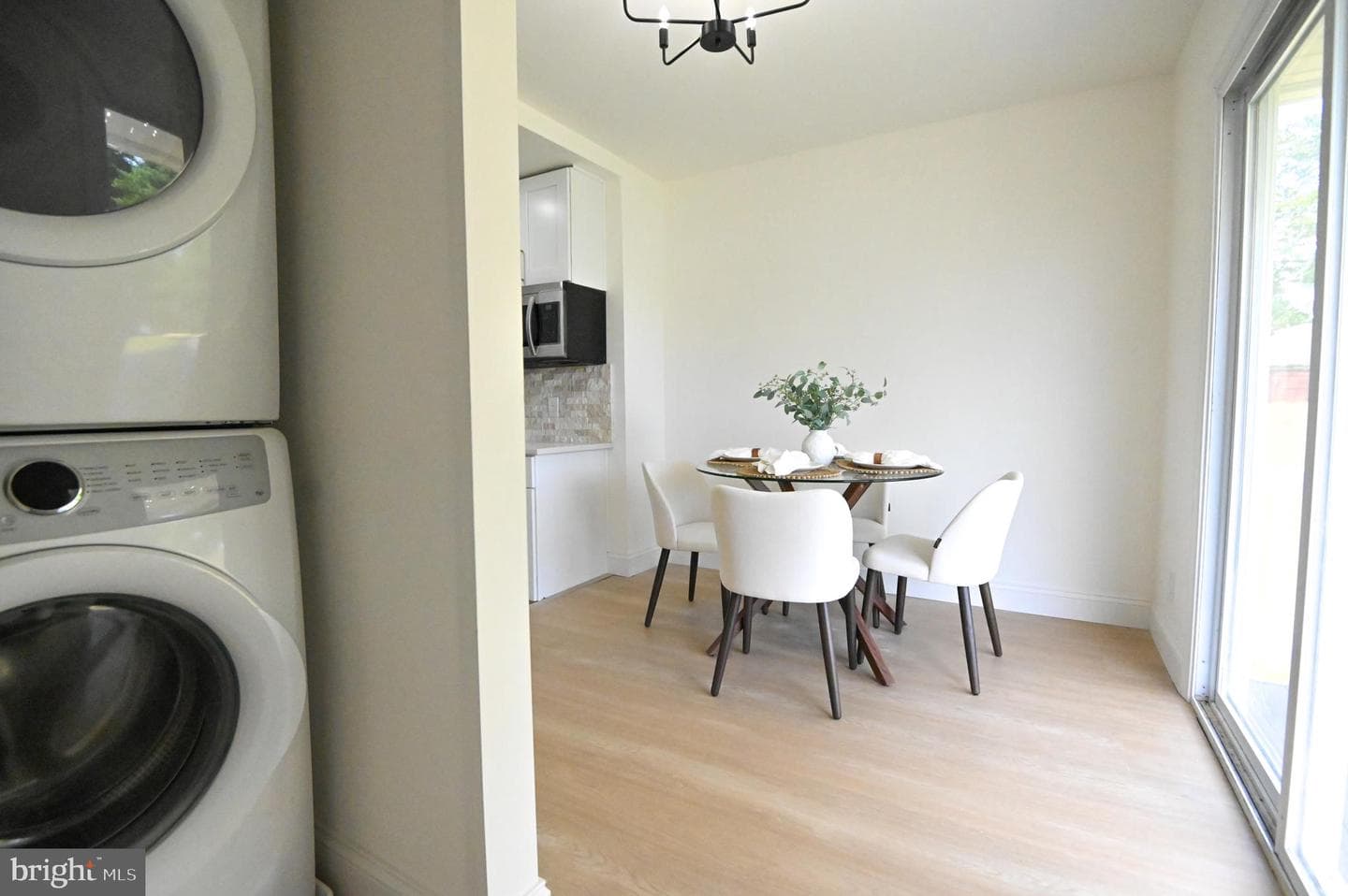 905 Barron Avenue photo 22