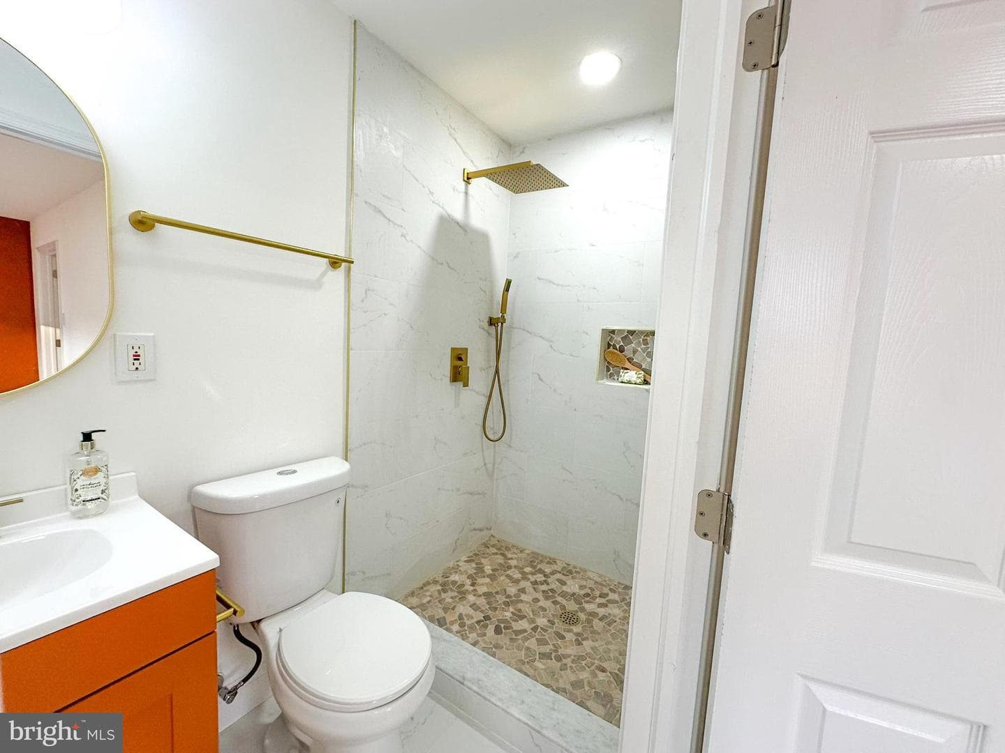 905 Barron Avenue photo 27