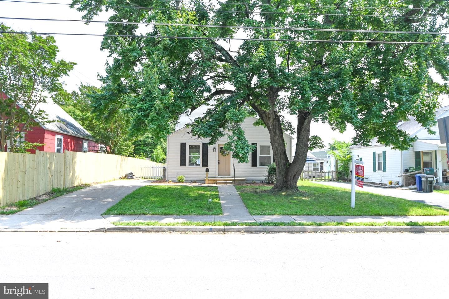 905 Barron Avenue photo 40