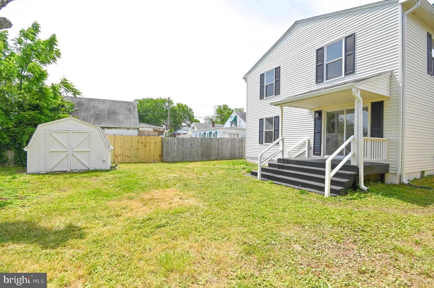 905 Barron Avenue photo 43