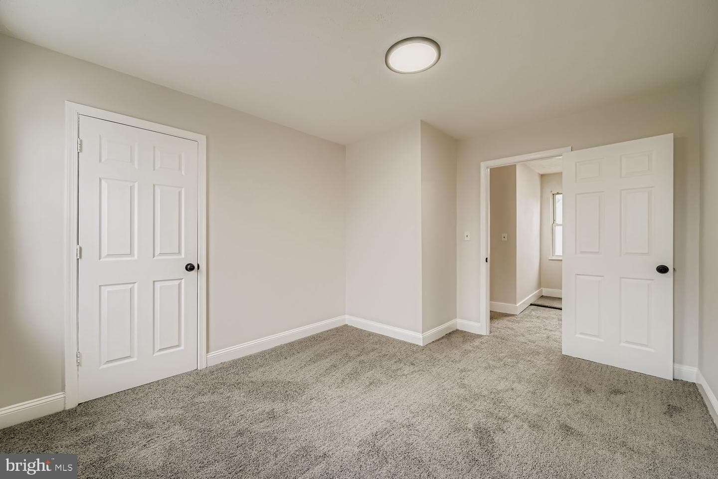 2706 Taylor photo 18