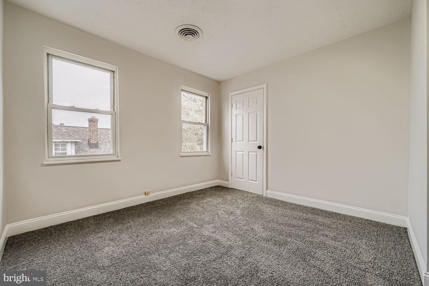 2706 Taylor photo 21