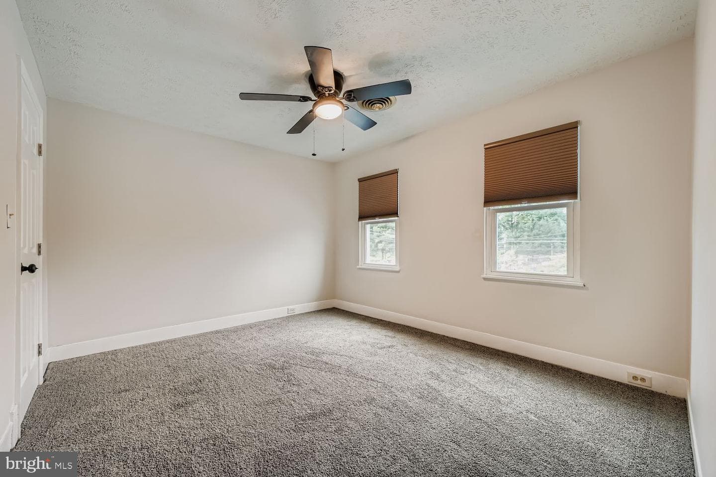 2706 Taylor photo 31