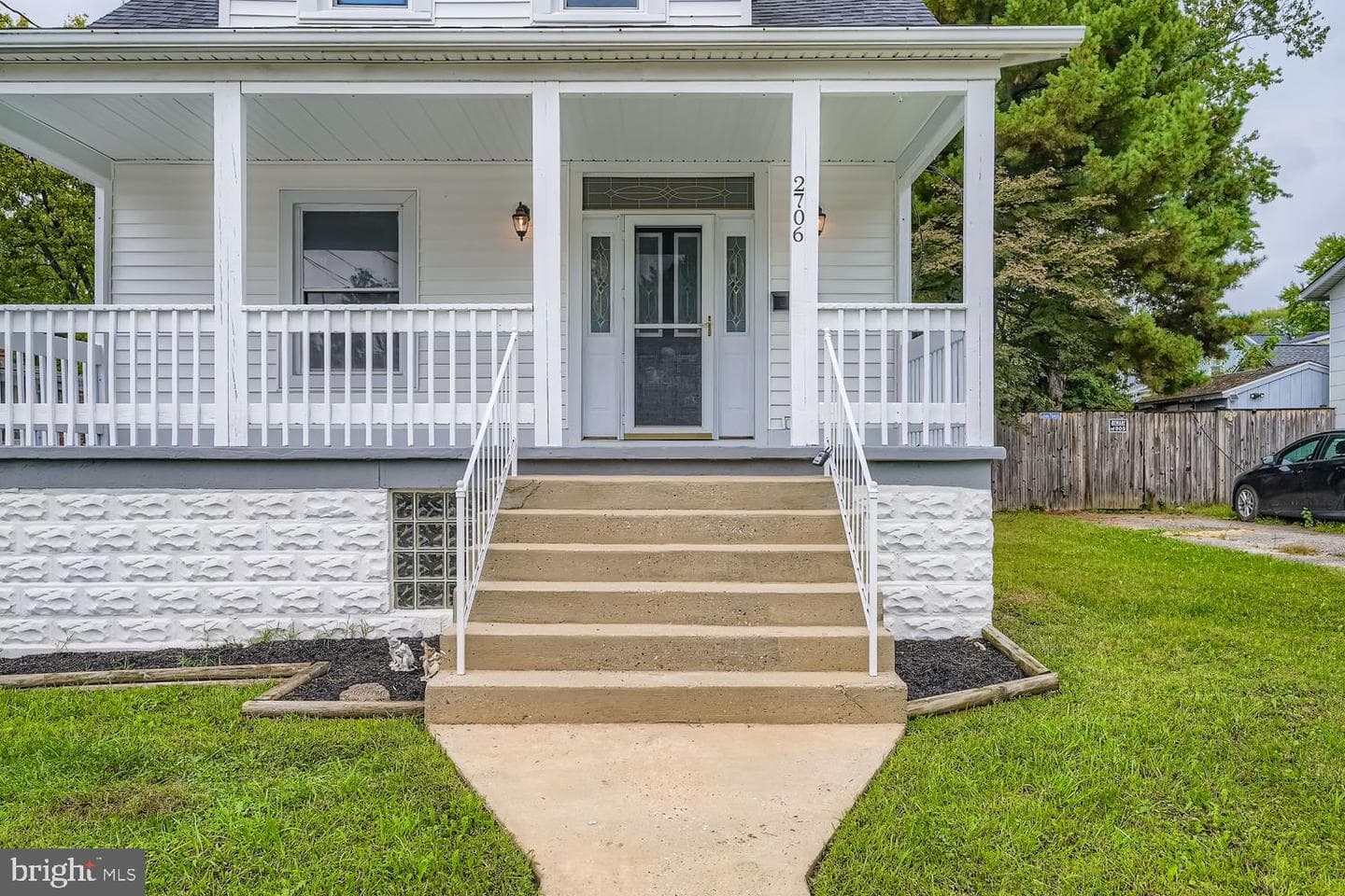 2706 Taylor photo 32
