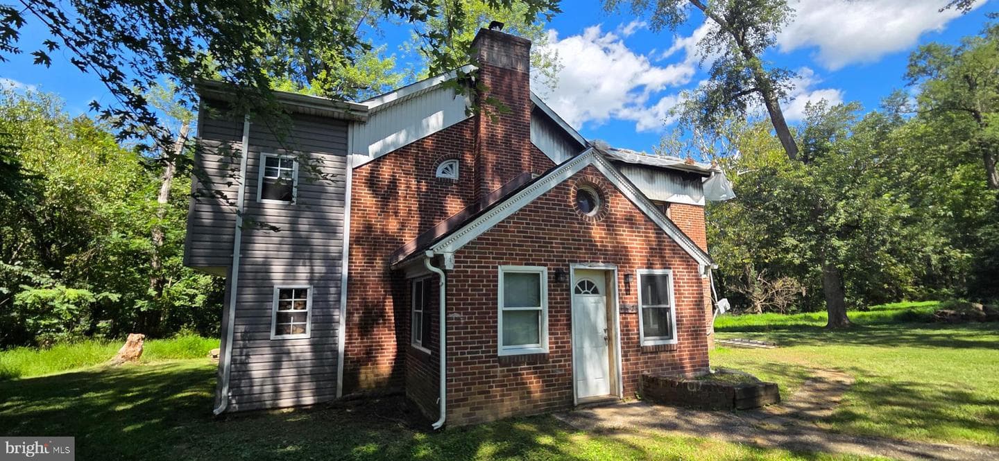 14323 Cuba Road photo 2