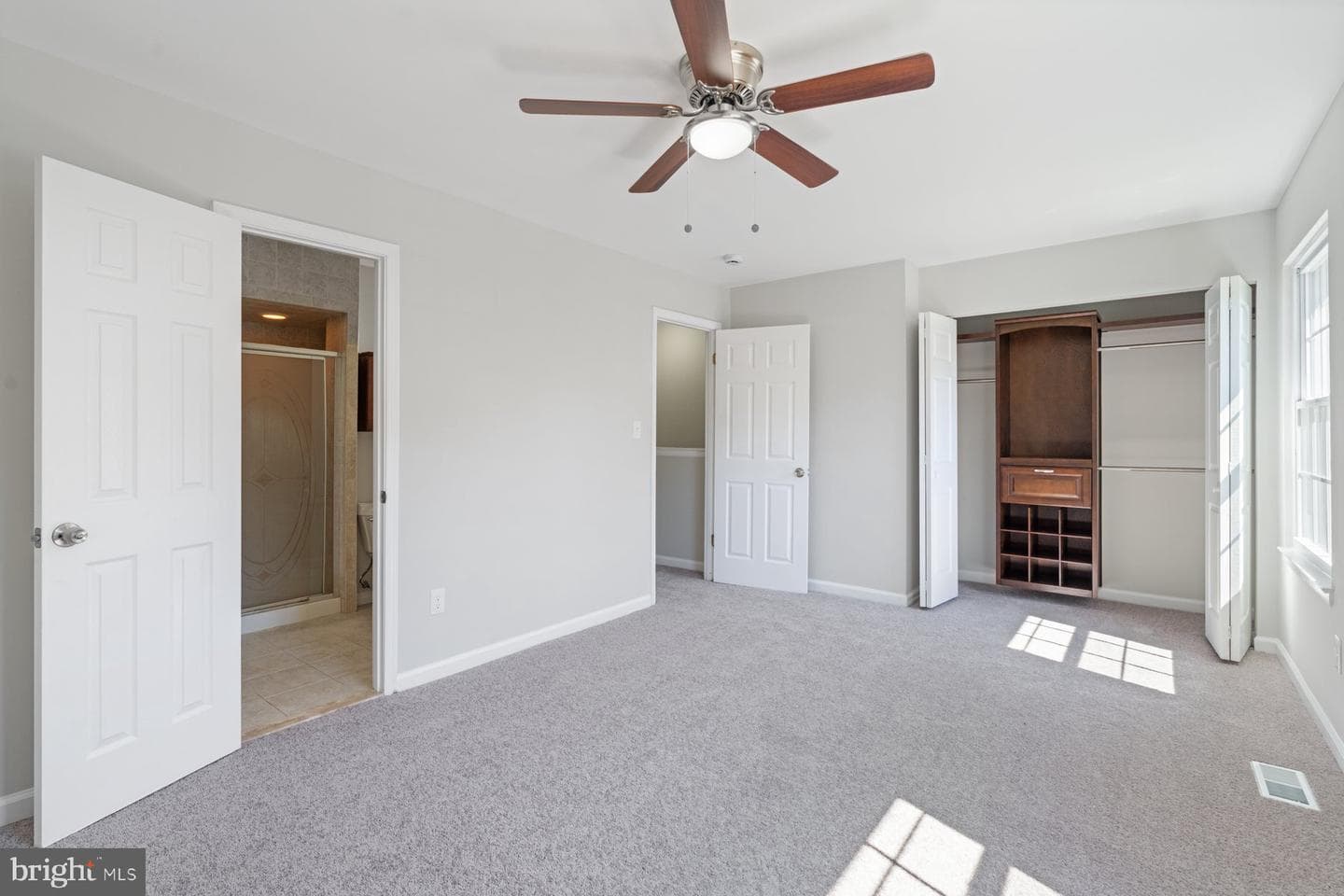 18 Woodcove Court photo 12