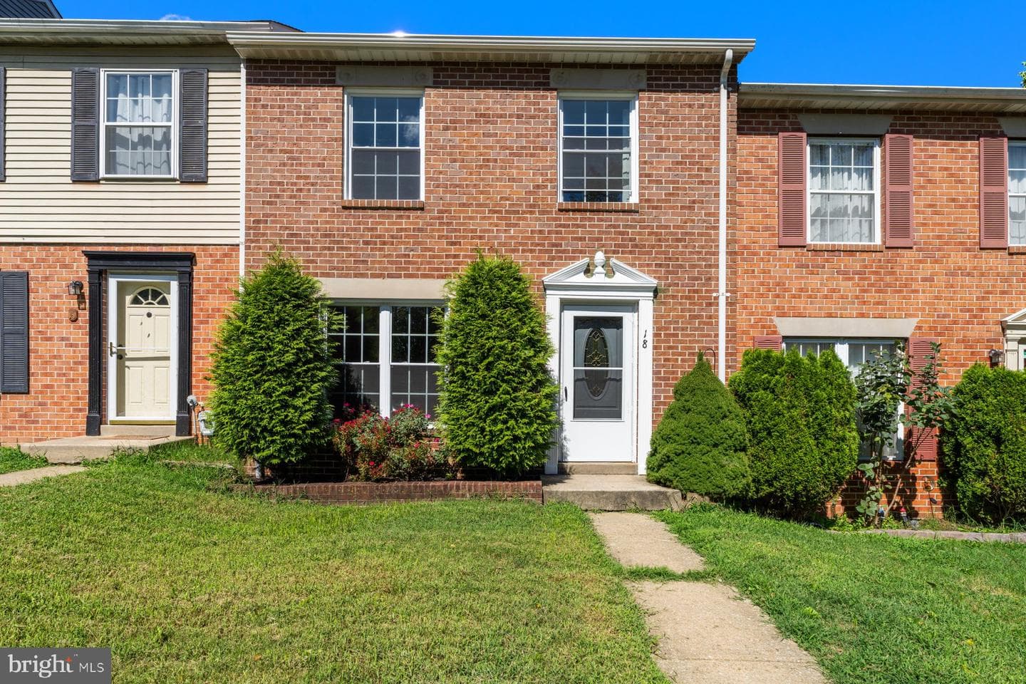 18 Woodcove Court photo 2