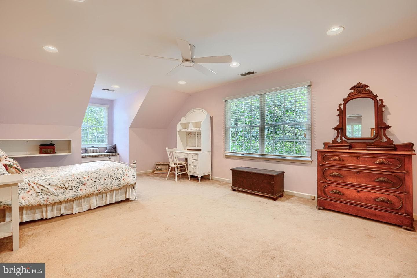 9 Kincaid Court photo 30