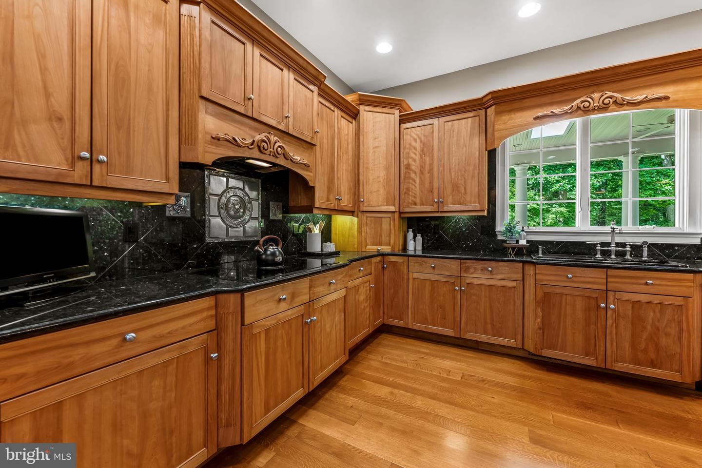2214 Blue Mount Road photo 18
