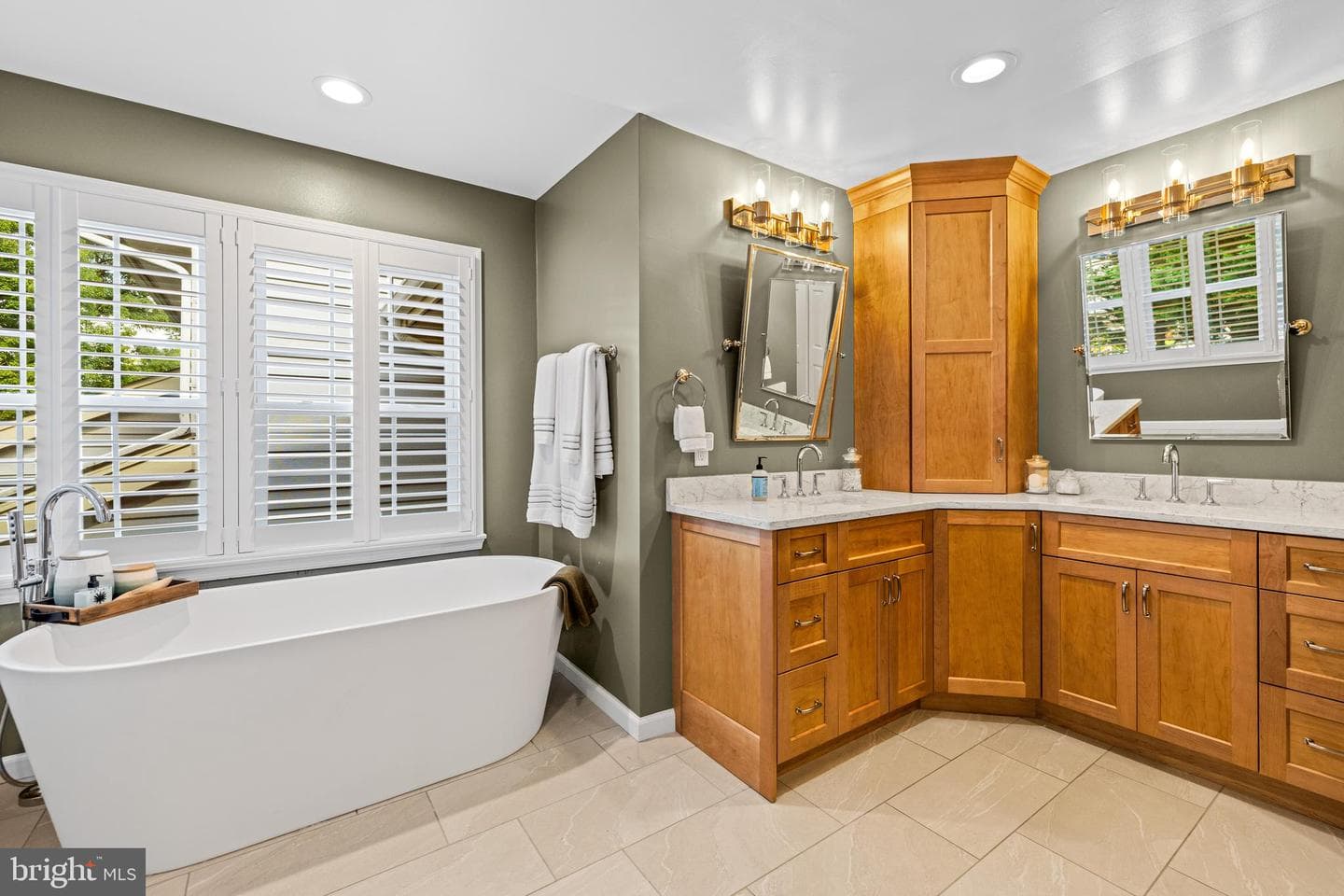 6 Nearfield Road photo 34