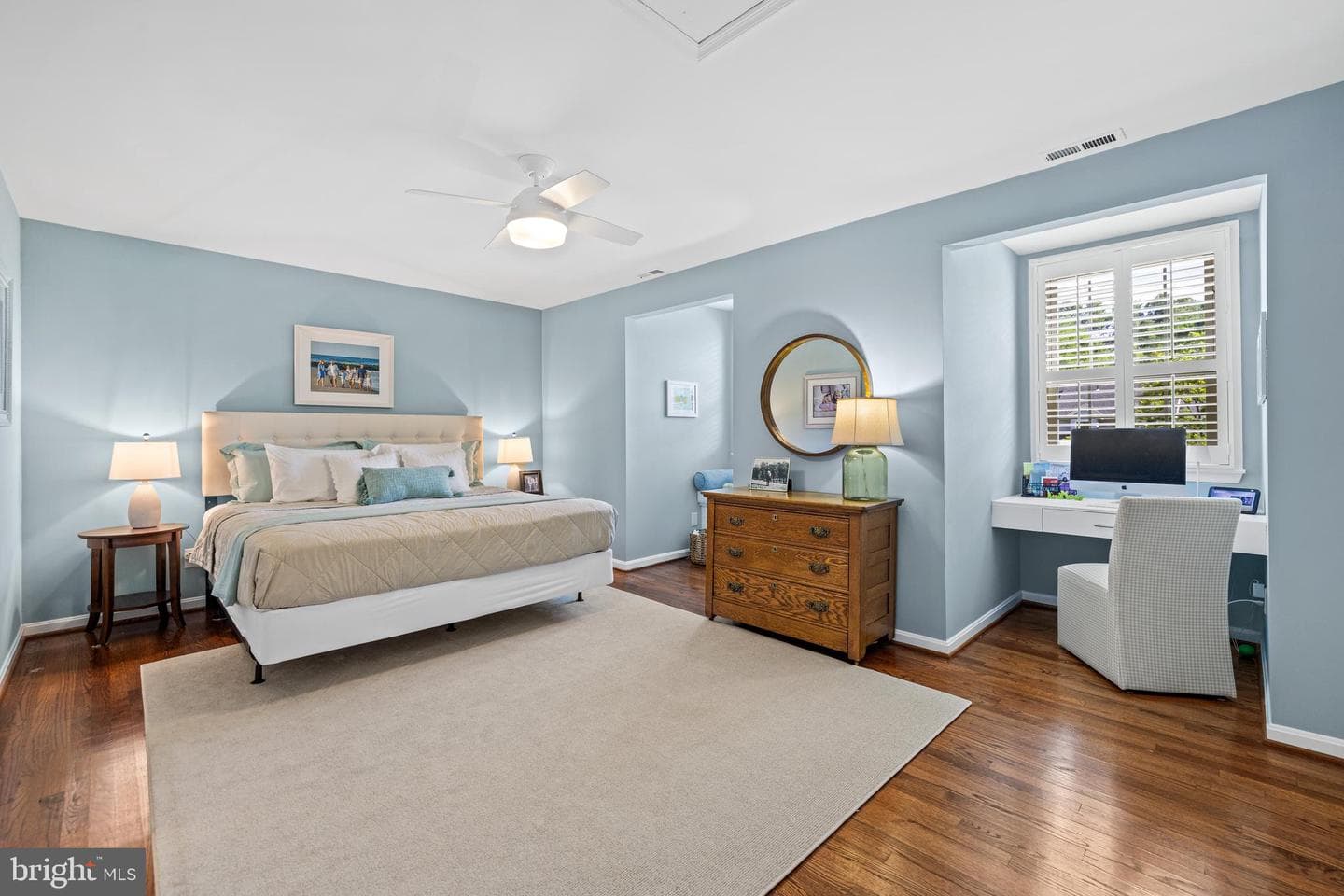6 Nearfield Road photo 37