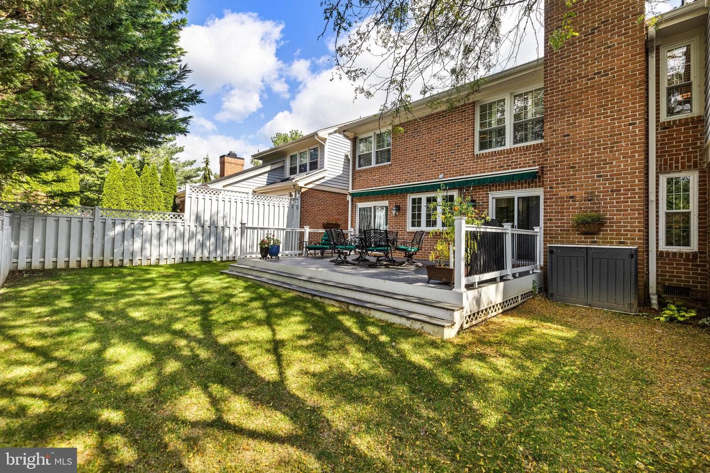 6 Nearfield Road photo 43