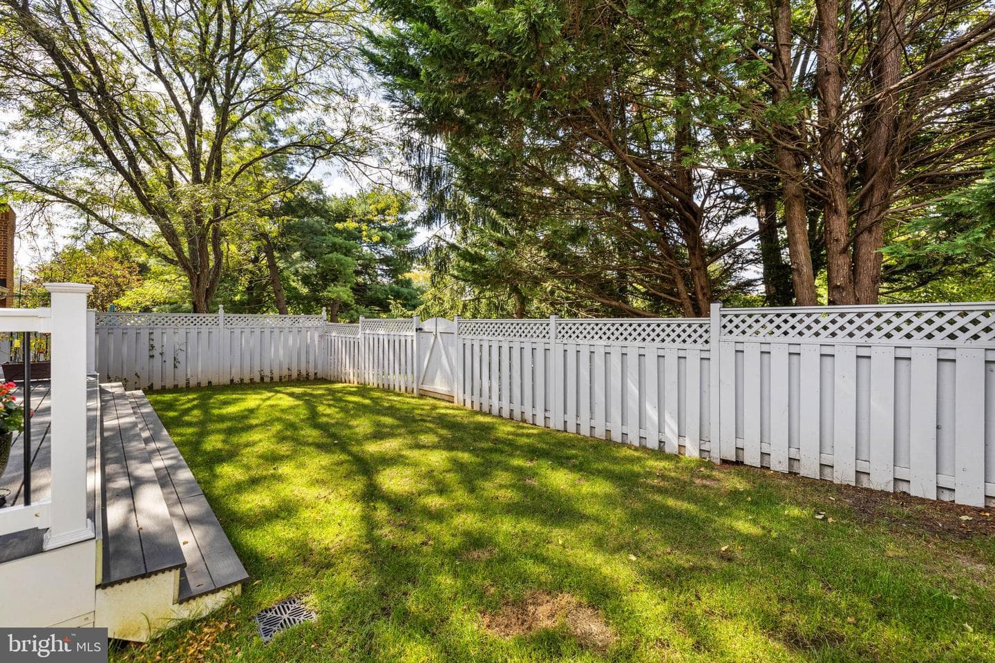 6 Nearfield Road photo 45