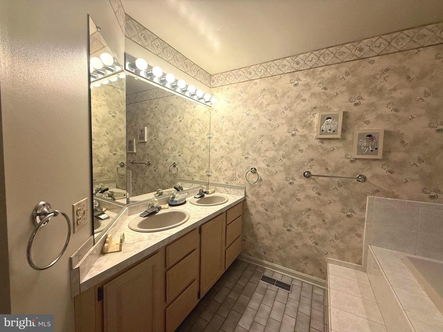 7252 Meadow Lane photo 43