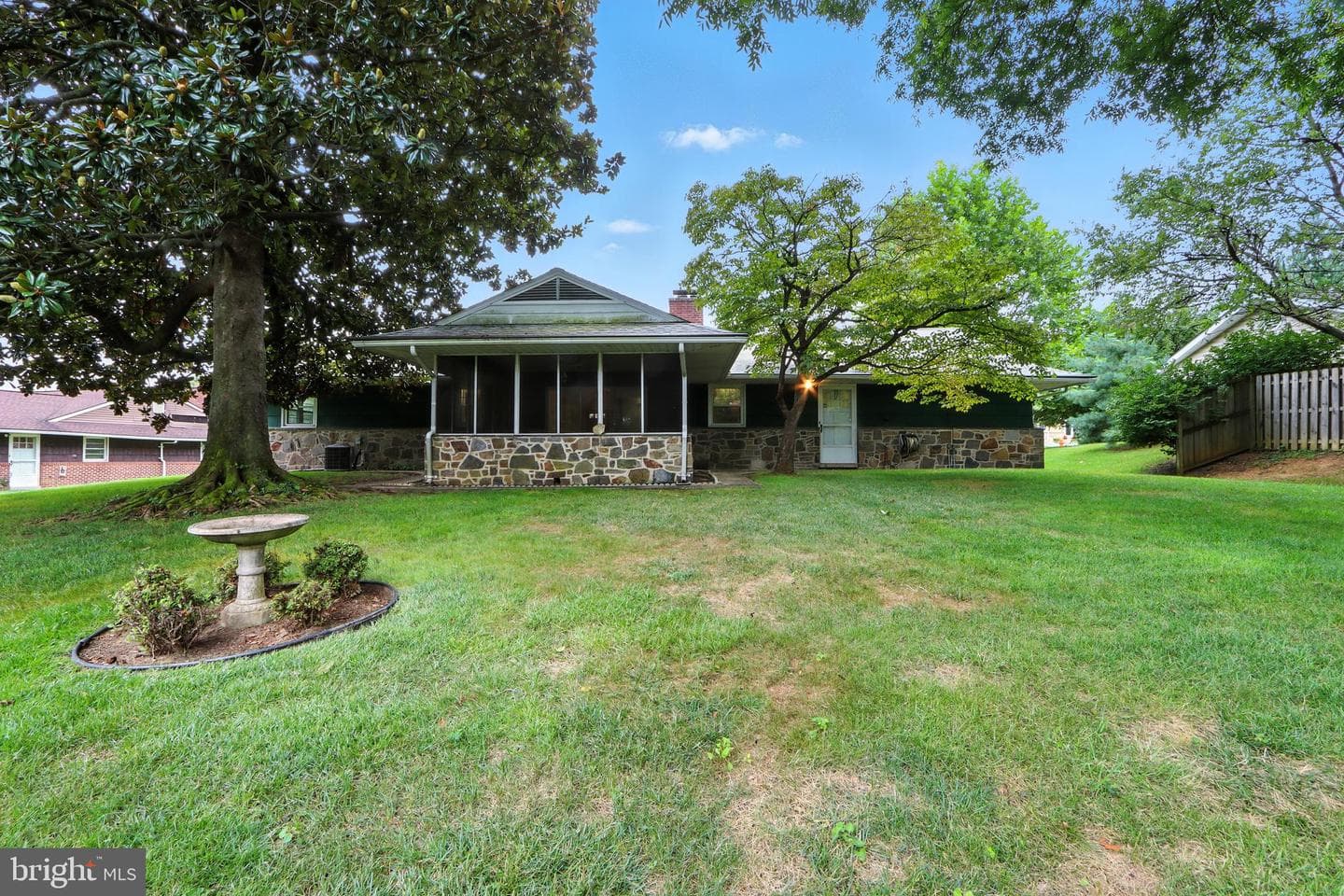 919 Rambling Drive photo 35