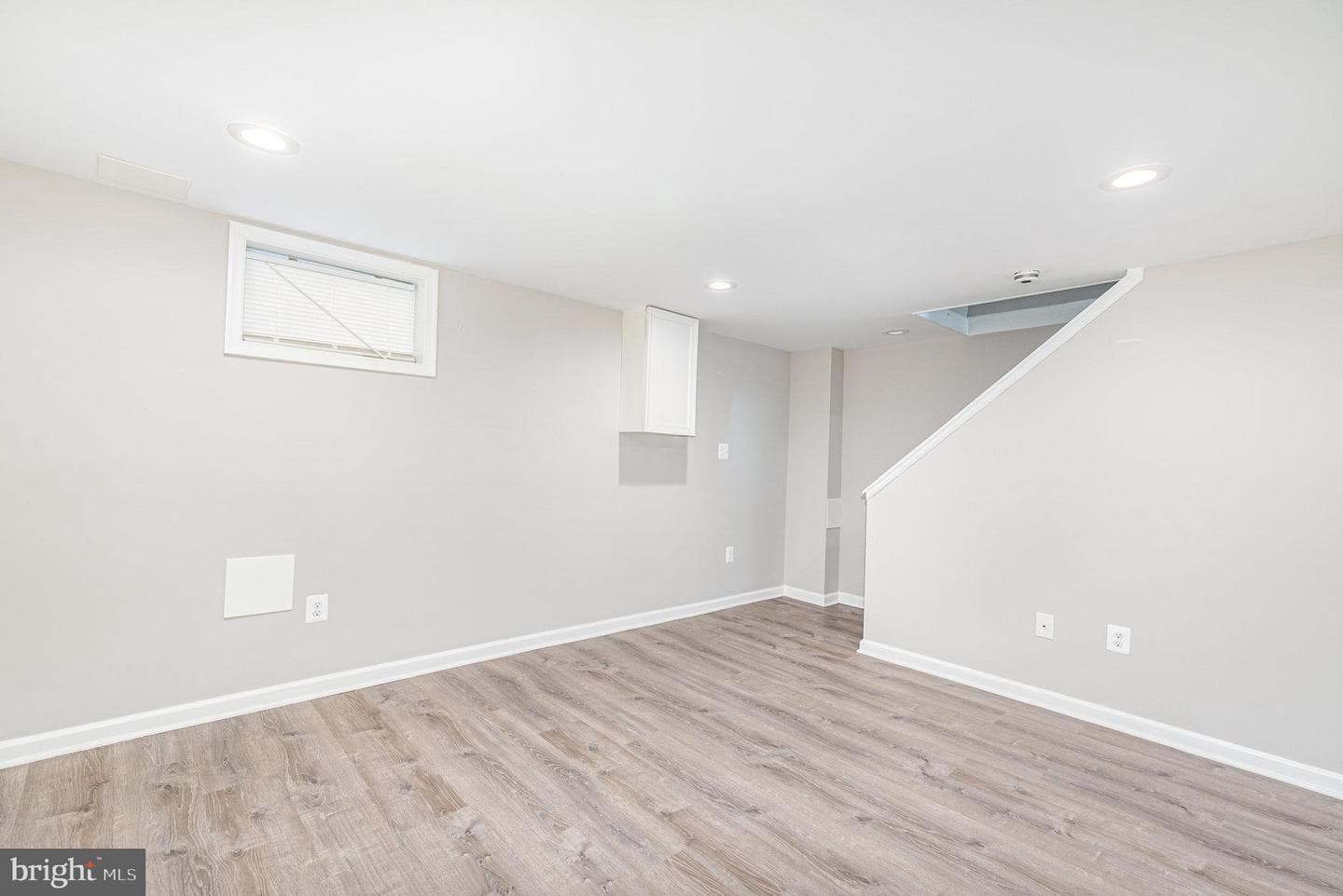 1755 White Oak Avenue photo 16