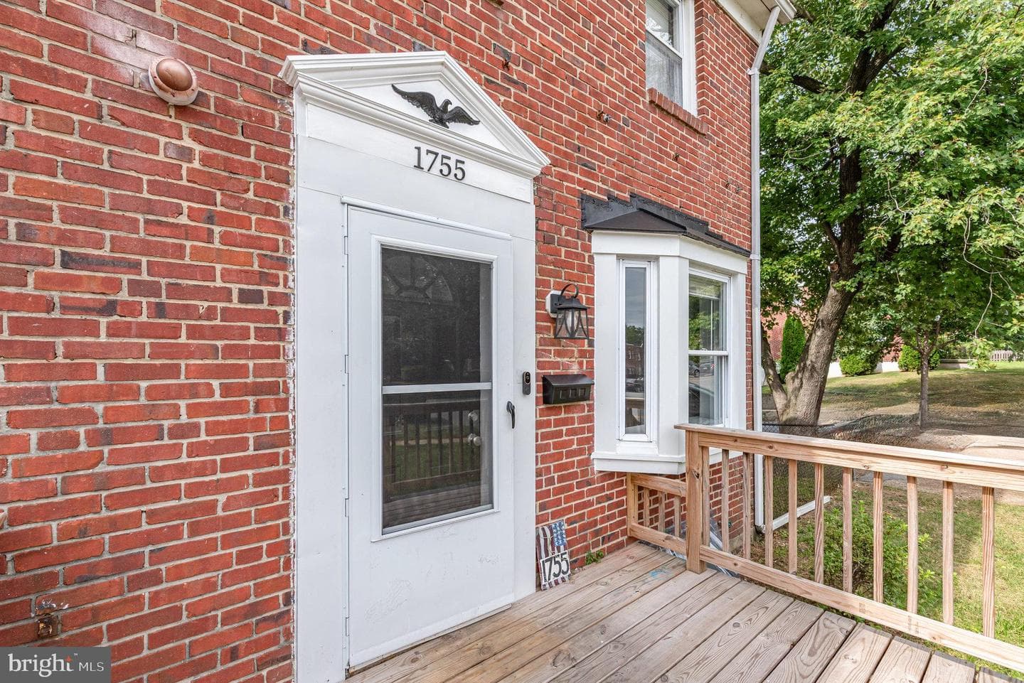 1755 White Oak Avenue photo 4