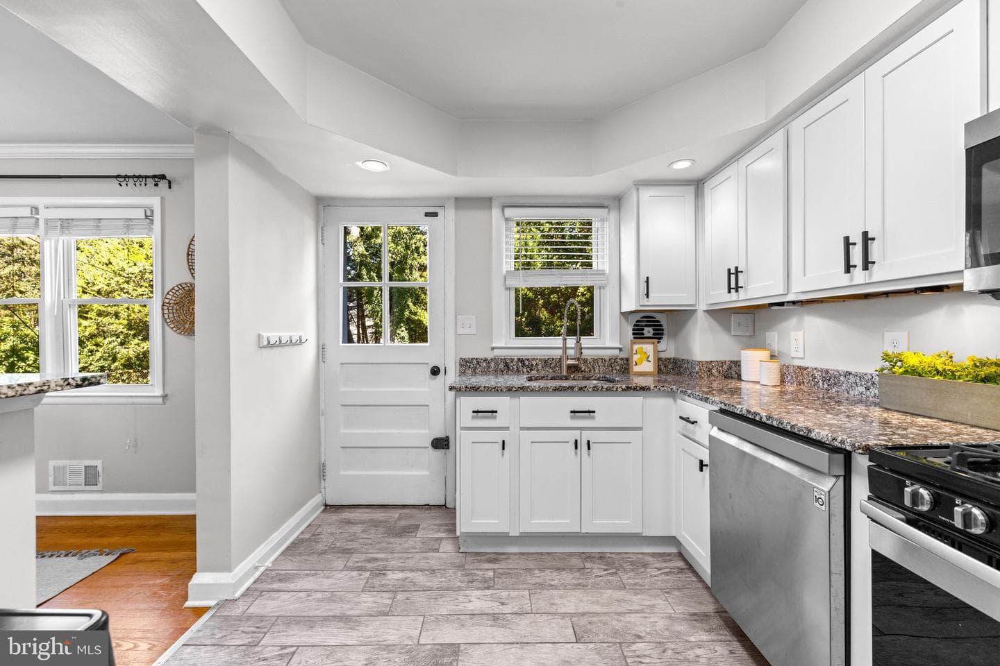 1412 Jeffers Road photo 15