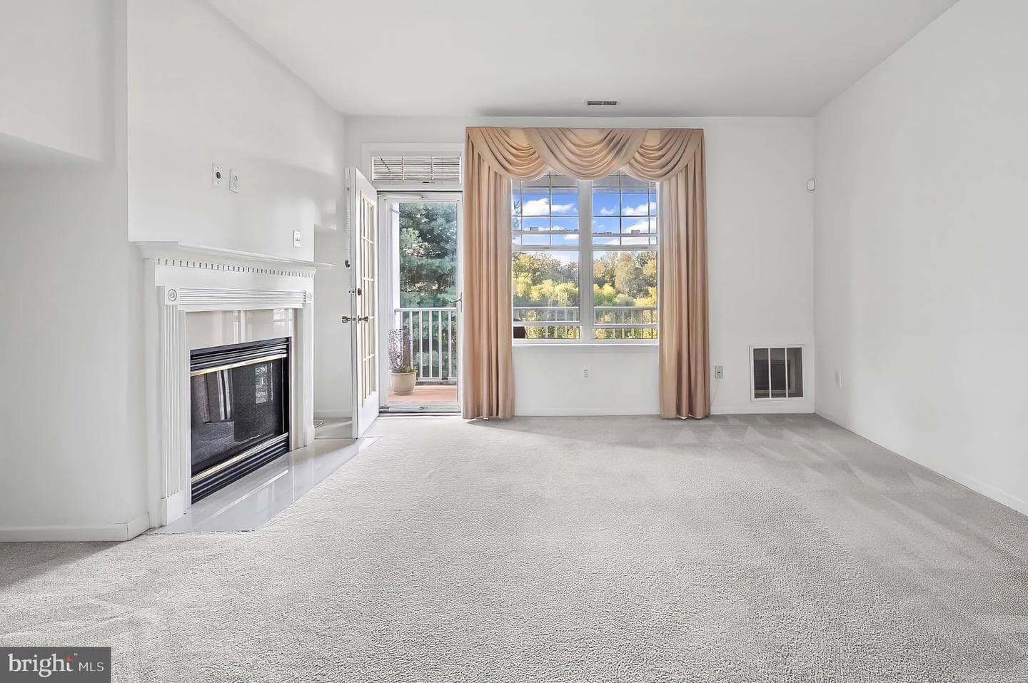 32 Barbican Way photo 11