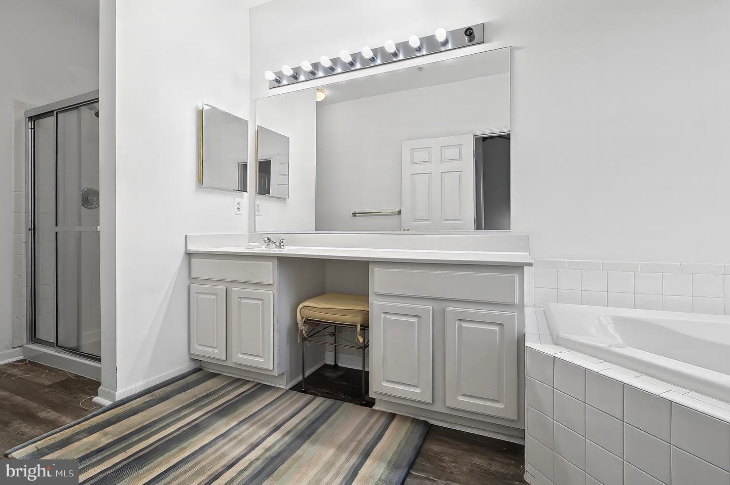 32 Barbican Way photo 12