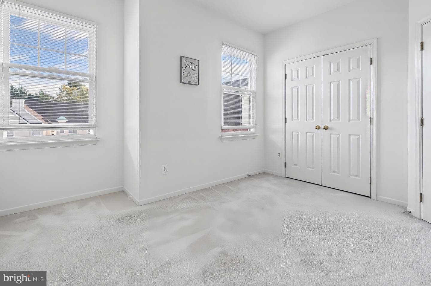 32 Barbican Way photo 20