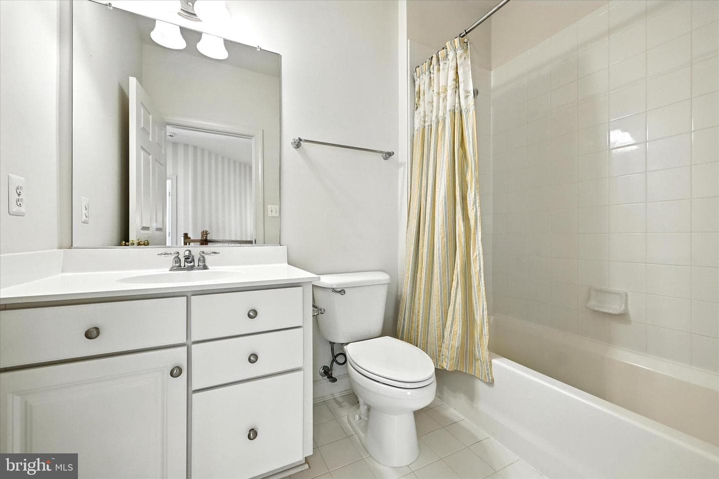 9804 Kerries Court photo 33