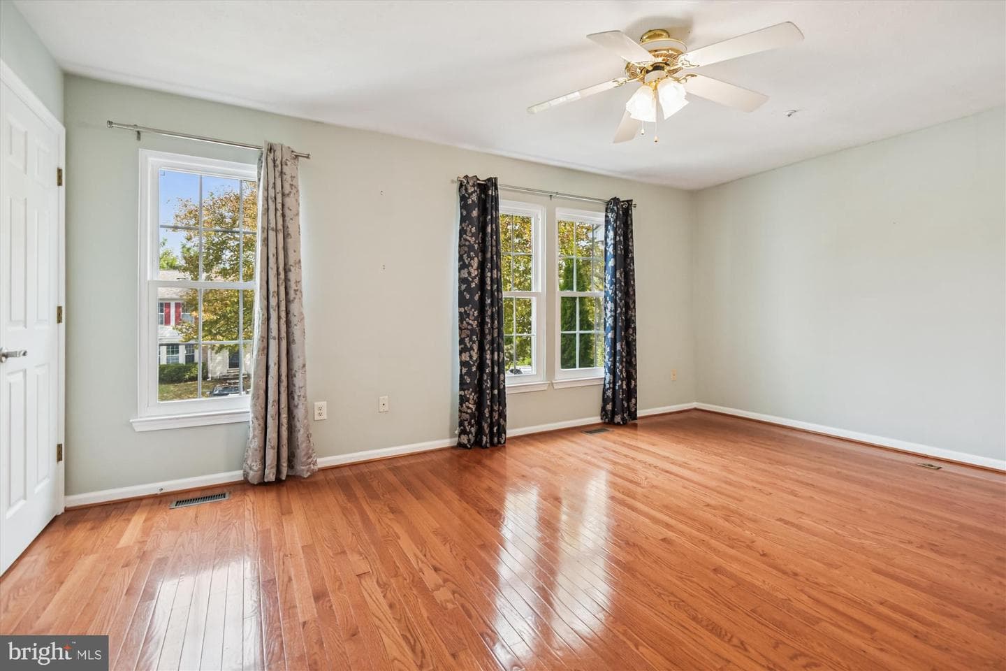 6 Deaven Court photo 15