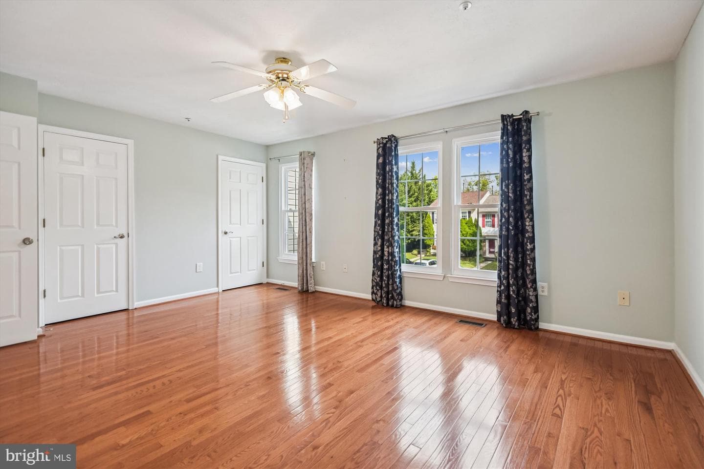 6 Deaven Court photo 16