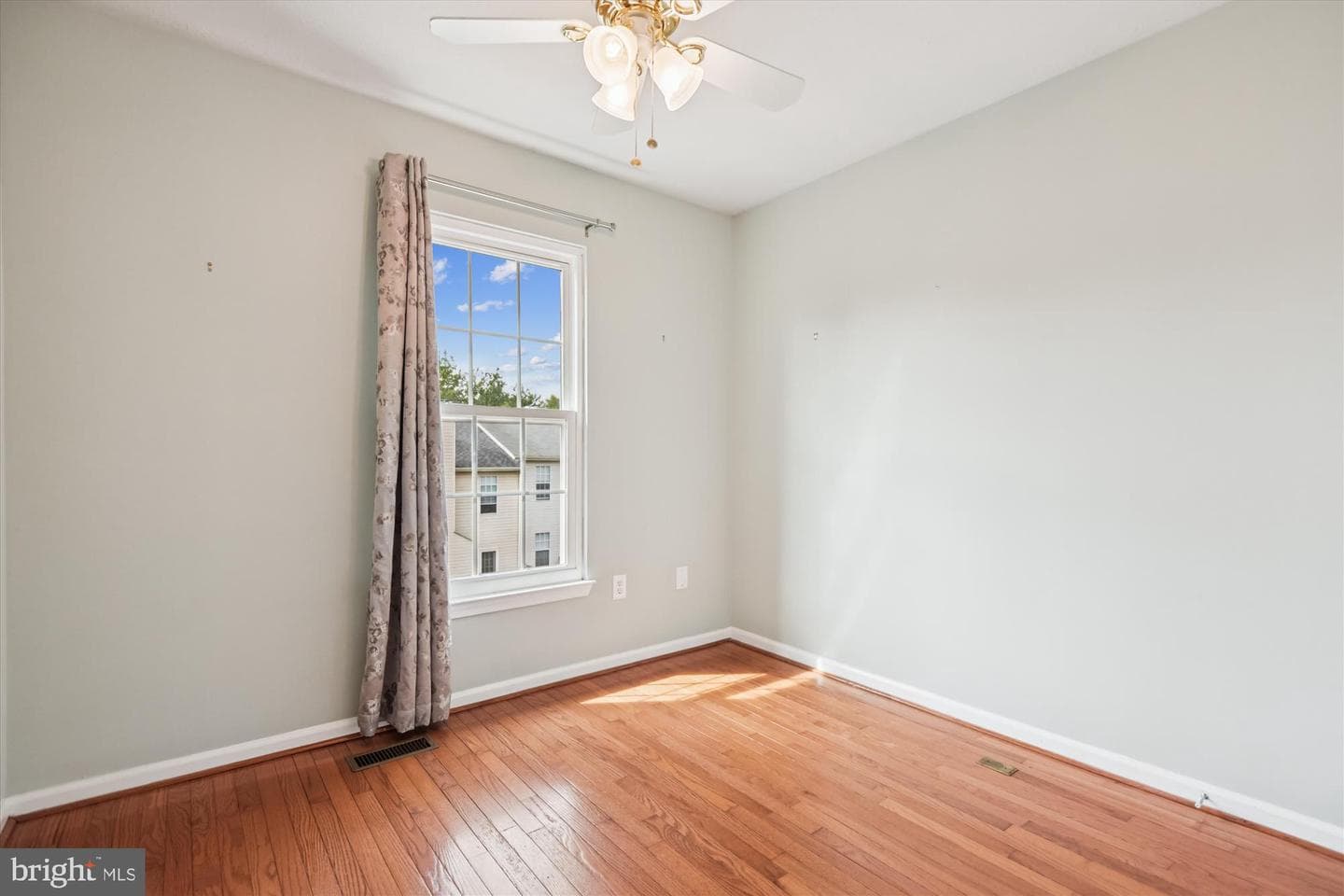 6 Deaven Court photo 21