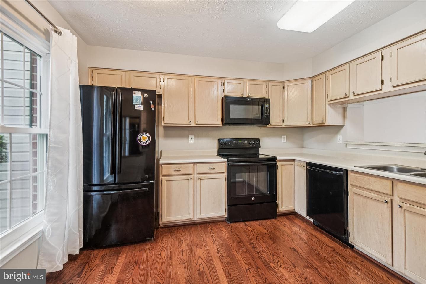 6 Deaven Court photo 4