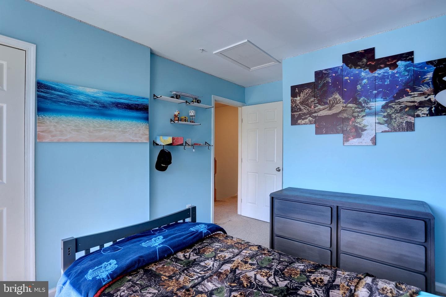 9861 Bayline Circle photo 15