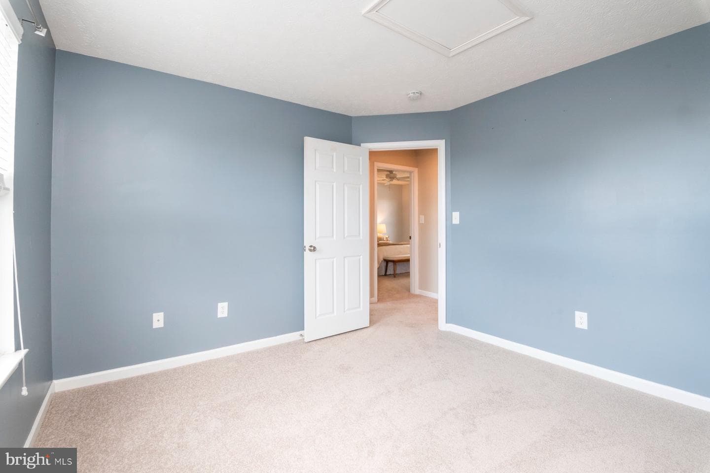 7707 Heathers Lane photo 15