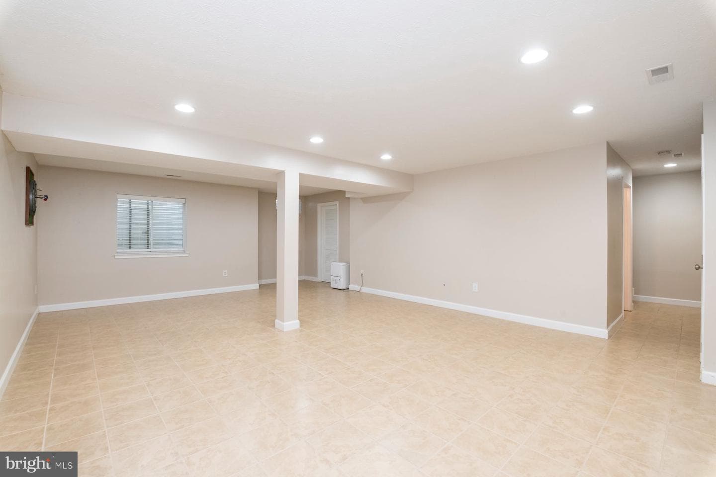 7707 Heathers Lane photo 22