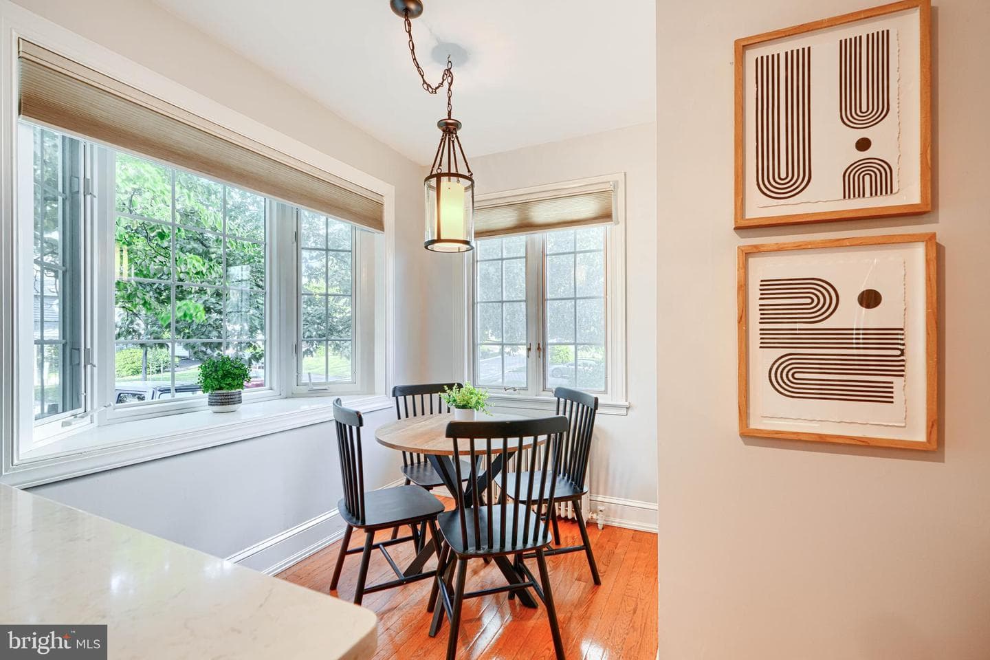 905 Kingston Road photo 21
