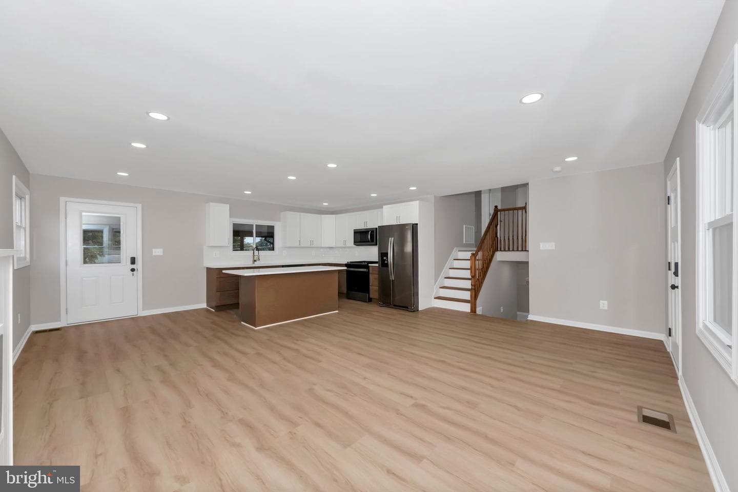 5821 Heron Drive photo 10