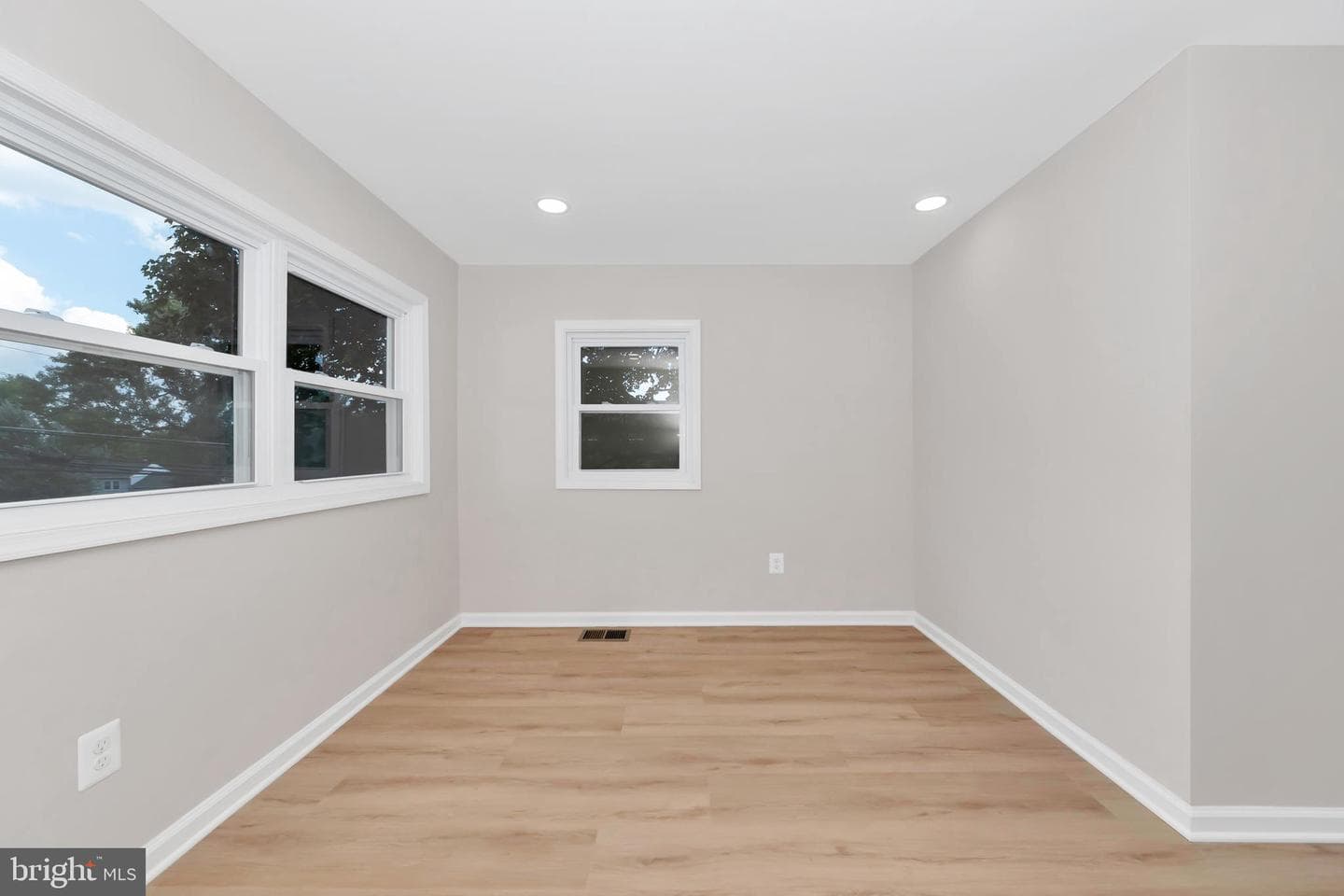 5821 Heron Drive photo 33