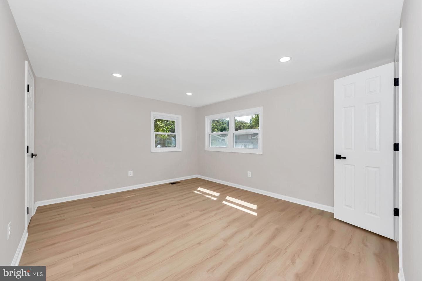 5821 Heron Drive photo 38