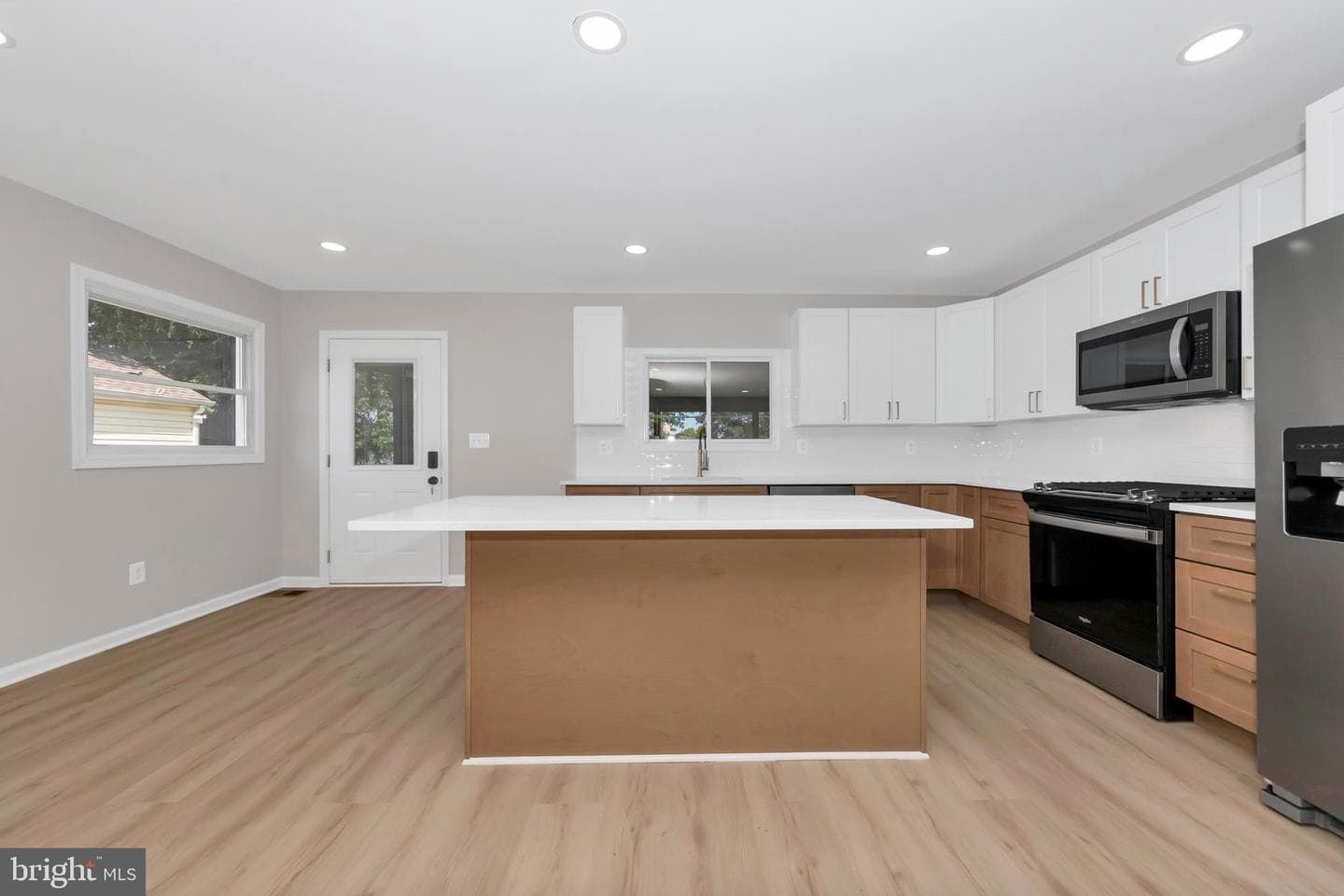 5821 Heron Drive photo 9