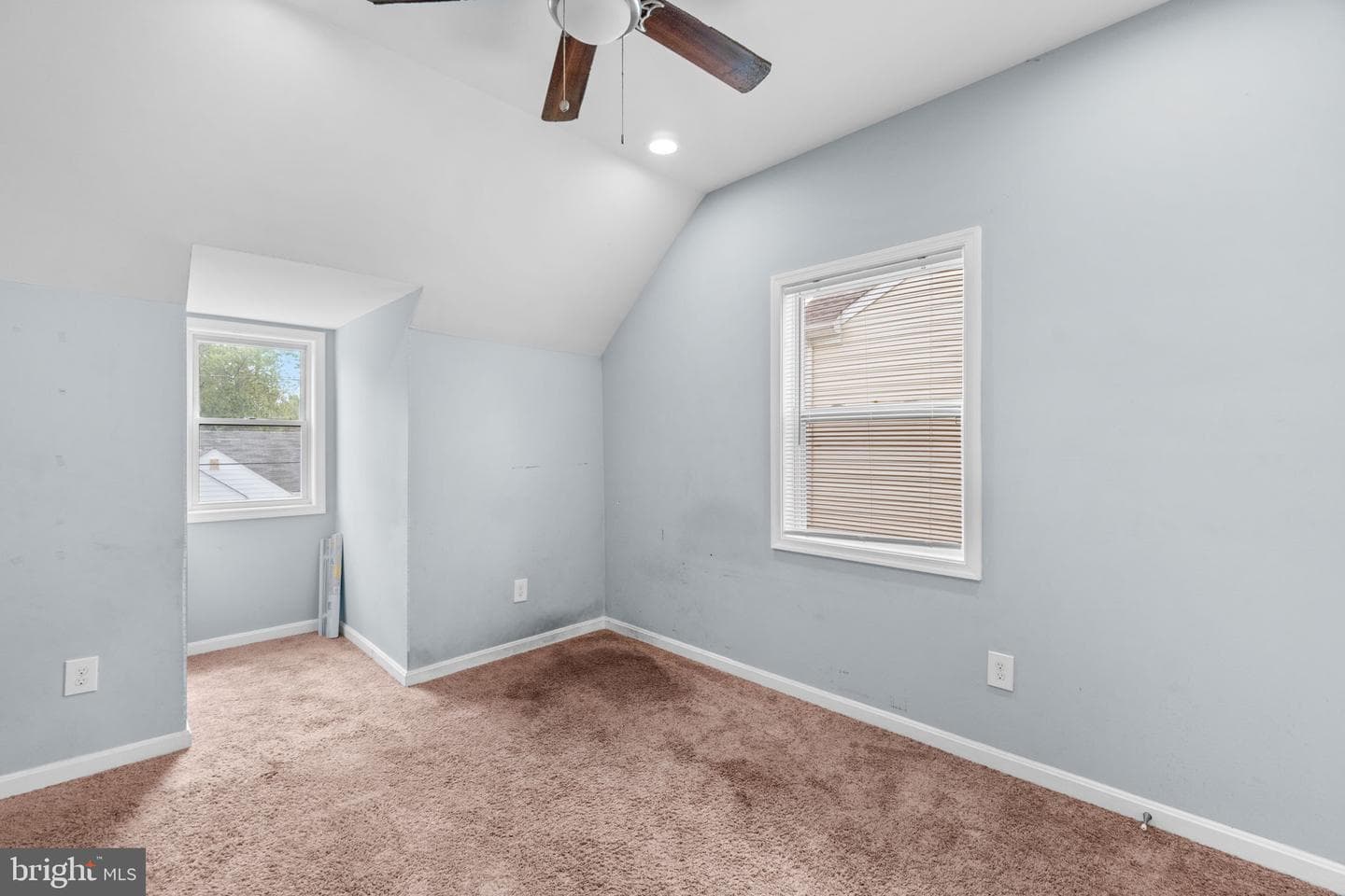 3418 Carroll Avenue photo 19